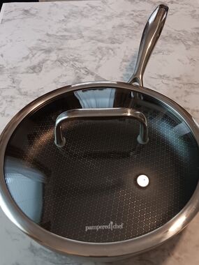 Pampered Chef Black Nonstick Frying Pan with Glass Lid